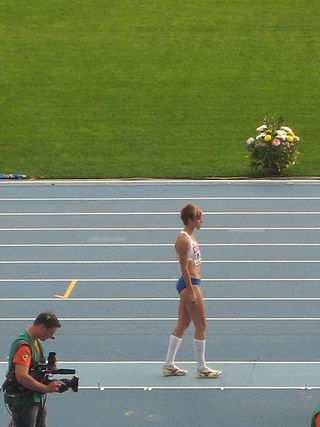 <span class="mw-page-title-main">Dana Velďáková</span> Slovak triple jumper