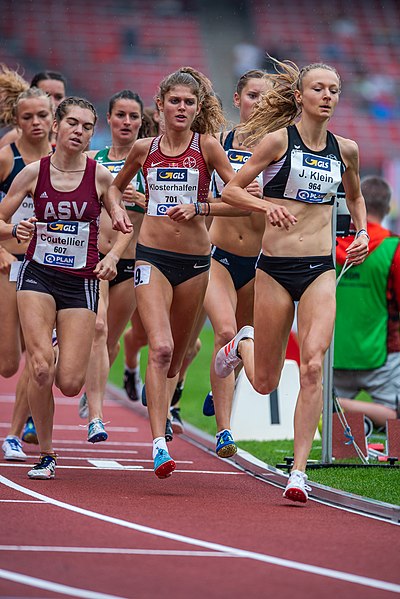 File:2018 DM Leichtathletik - 1500 Meter Lauf Frauen - by 2eight - 8SC0145.jpg