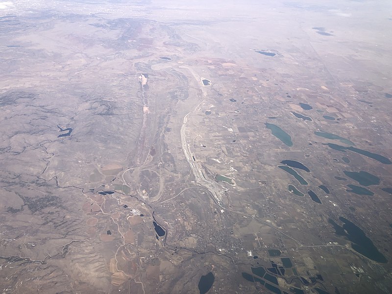 File:2022-03-24 18 19 26 UTC minus 6 View north and down from an airplane across eastern Larimer County, Colorado, with the town of Laporte in the foreground.jpg