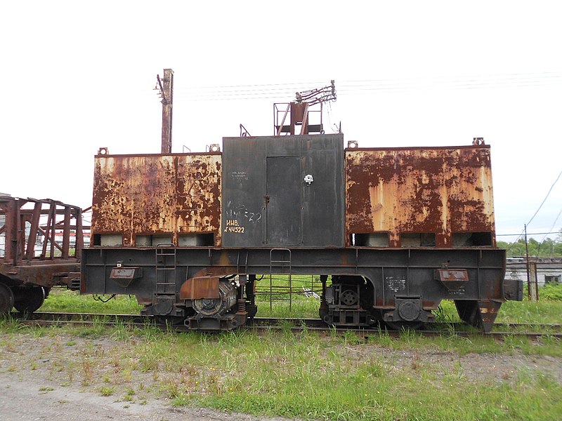 File:44522 electric locomotive - side.jpg