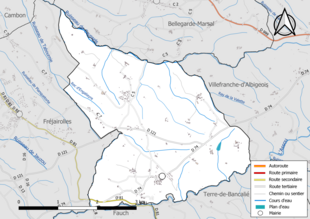 Carte en couleur présentant le réseau hydrographique de la commune