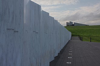 330px-A442%2C_Flight_93_National_Memorial%2C_Stonycreek_Township%2C_Pennsylvania%2C_USA%2C_memorial_wall_of_names.jpg