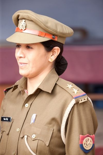 File:A lady Police Officer.jpg