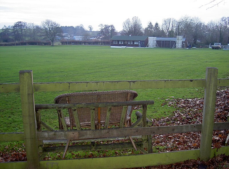 File:A wicker seat for the willow blades - geograph.org.uk - 6001077.jpg