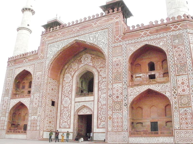 File:Akbar's Tomb 02.JPG