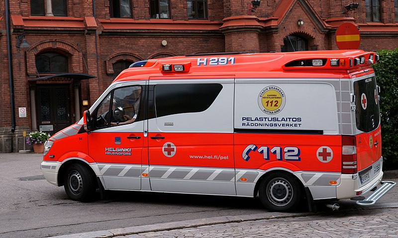 File:Ambulanssi.JPG