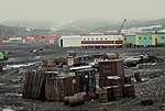 Miniatuur voor Bestand:Antarctica, pollution, environment, Russia, Bellingshausen 6.JPG