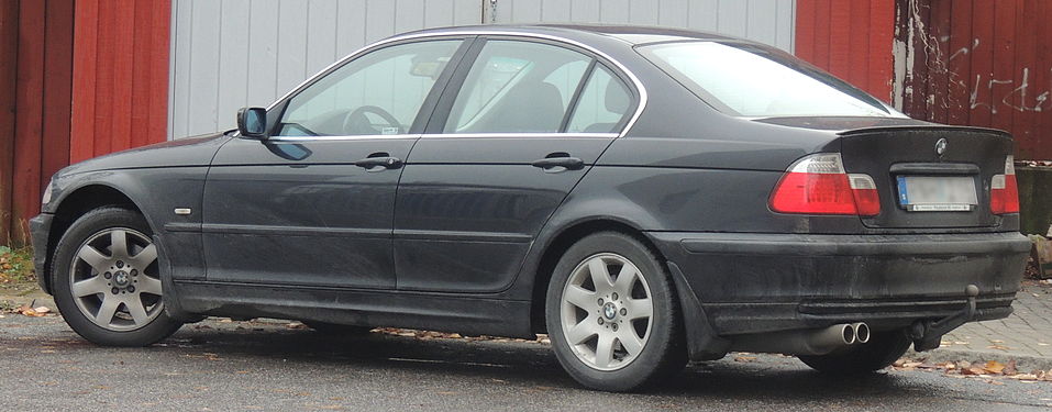 BMW - Series 3 - 328i in Tyresö, Sweden