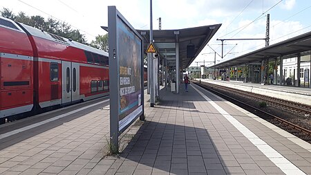 Bahnhof Ahrensburg, Bahnsteig