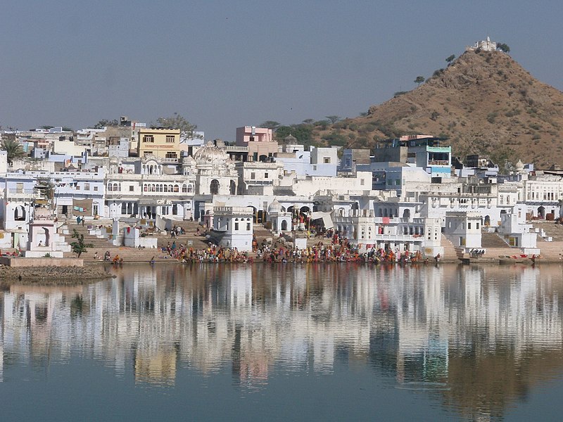 File:Bathing Ghats on Pushkar Lake, Rajasthan.jpg
