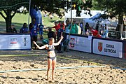 Deutsch: Beachhandball Europameisterschaften 2019 (Beach handball Euro); Tag 4: 5. Juli 2019 – Frauen, Viertelfinale, Niederlande-Griechenland 2:1 (25:12, 18:24, 7:6) English: Beach handball Euro; Day 4: 5 July 2019 – Quarter Final Women – Netherlands-Greece 2:1 (25:12, 18:24, 7:6)