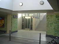 Berlin Lio entrance z regional platform.JPG