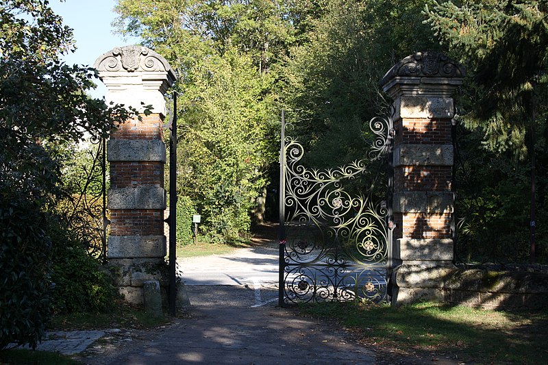 File:Bonnelles le 21 octobre 2011 - 45.jpg