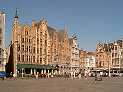Het gedeelte rechts van de Sint-Amandsstraat