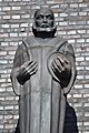 Deutsch: Klinker-Plastik Johann Wetken von Alphons Ely an der Bugenhagenkirche in Hamburg-Barmbek-Süd. This is a photograph of an architectural monument. It is on the list of cultural monuments of Hamburg, no. 993.