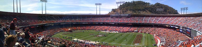 File:CandlestickPanoramaSept08.JPG