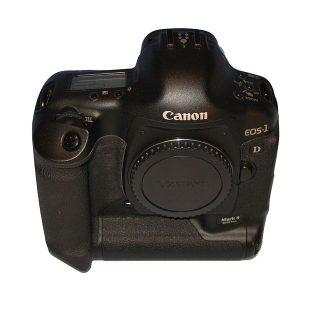 Canon EOS-1D Mark II - Wikipedia