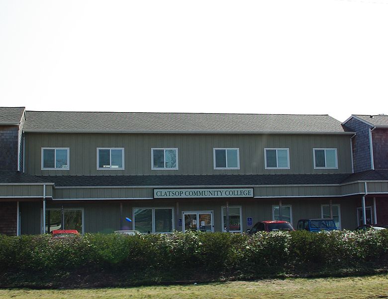 File:Clatsop Community College branch campus - Seaside, Oregon.JPG