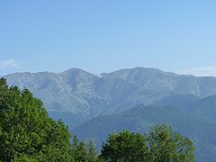 Les crêtes limitant la vallée, depuis le col d'Ares.