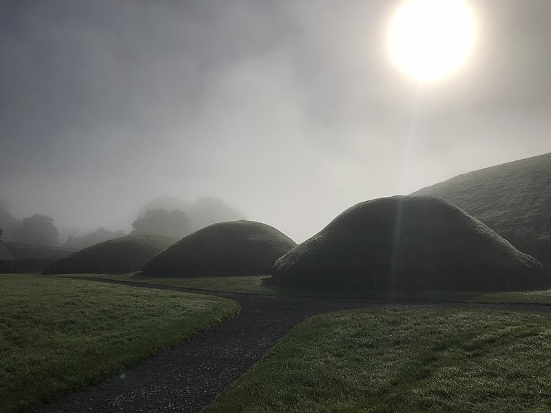 File:County Meath - Knowth - 20170925110154.jpg