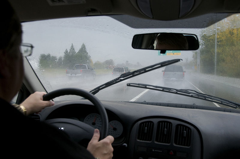 File:Driving in the rain (5124407306).jpg