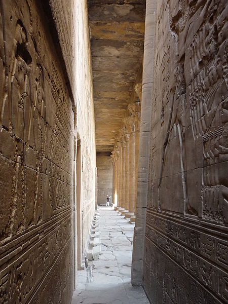 File:Edfu109.JPG