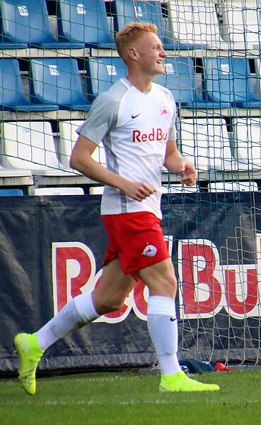 File:FC Salzburg (U19) gegen SSC Napoli (U19) UEFA Youth-League 2019-90.jpg