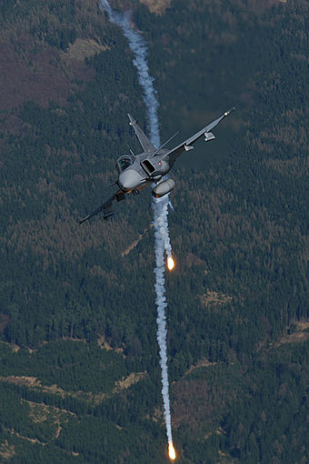 Czech Gripen deploying defensive flares, 2011