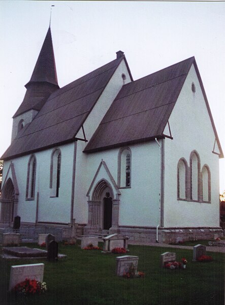 File:Fole-kyrka-Gotland-2010 02.jpg