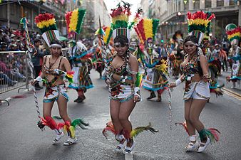 Fotos del desfile por la Integracion Cultural de la comunidad boliviana en Argentina (2015).07.jpg