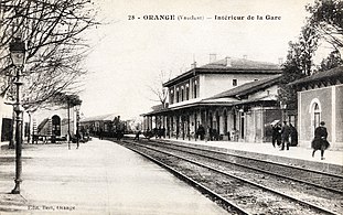 Ancien bâtiment, côté voies.