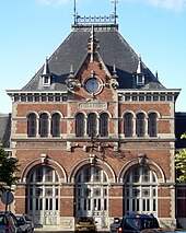 Centrale gevel van het gebouw uit 1899