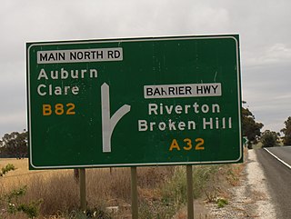 <span class="mw-page-title-main">Giles Corner, South Australia</span> Place in South Australia