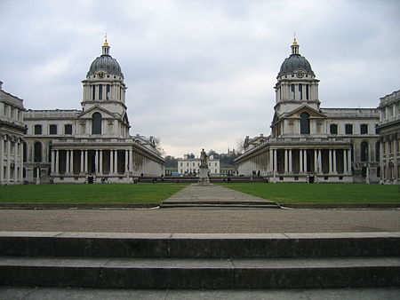 Fail:Greenwich_Hospital_from_Thames.jpg