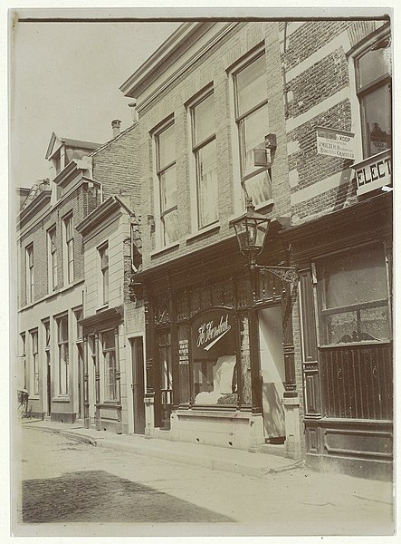 File:Hagestraat 39-47, Inventarisnummer NL-HlmNHA 14551.JPG