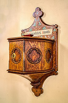 Offertory box Harlingen. Sint-Michaelkerk. Offerblok. HDR. 12-07-2021. (d.j.b).jpg