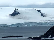 Helis Nunatak from Half Moon Island. Helis.jpg