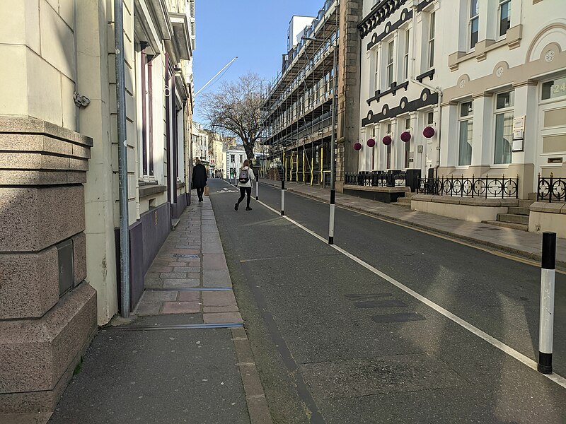 File:Hill Street cycle lane, Jersey 2.jpg