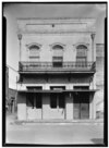 Průzkum historických amerických budov, Harry L. Starnes, fotograf 15. listopadu 1936 FRONT ELEVATION. - J. Camp Building, 112 North Vale Street, Jefferson, Marion County, TX HABS TEX, 158-JEF, 4-1.tif