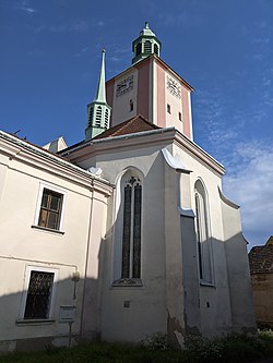 Presbytář s věží od jihovýchodu