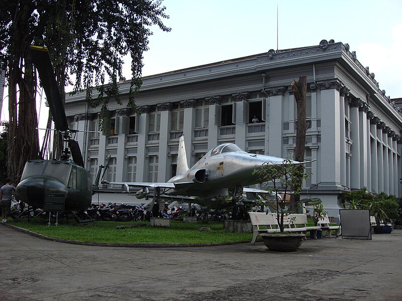 Bestand:Ho Chi Minh City Museum.jpg - Wikipedia