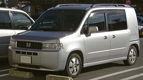 Honda Mobilio Spike 2002.jpg