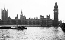 Houses of Parliament from Westminster Bridge c.1955 (geograph 6706613).jpg