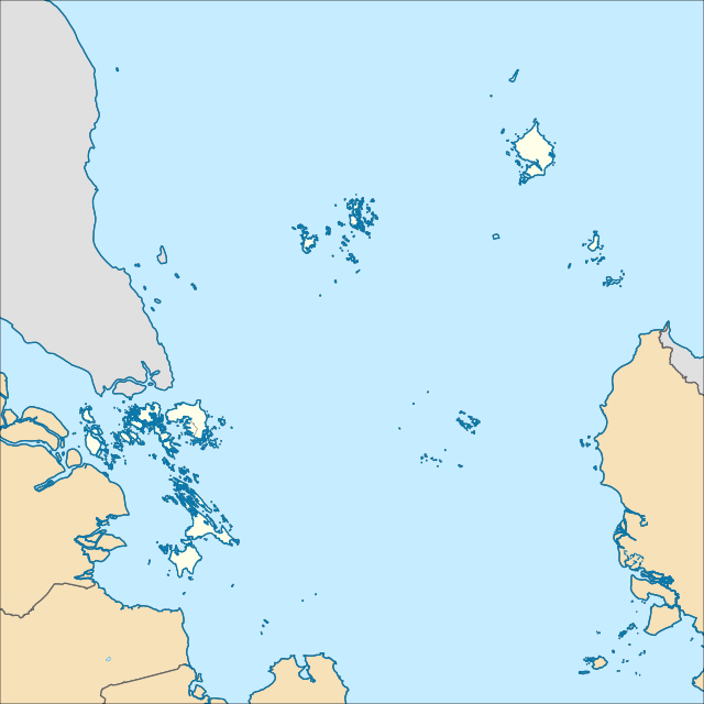 納土納群島在廖內群島省的位置