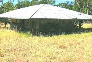 <span class="mw-page-title-main">Irlam's Ant Bed Building</span> Historic site in Queensland, Australia