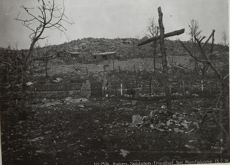 File:Italien. Soldaten-Friedhof bei Monfalcone 13.2.18. (BildID 15614832).jpg