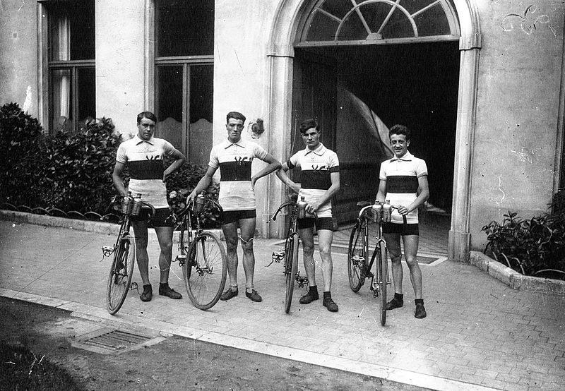 File:JO 1920 cyclisme sur route cropped.jpg