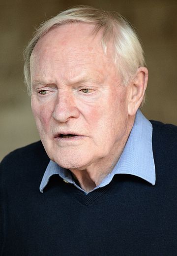 Julian Glover