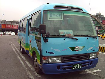 KeelungCityBus 506 Minibus 099FE Front.jpg