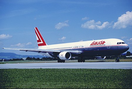 Boeing 767-3Z9ER компании Lauda Air